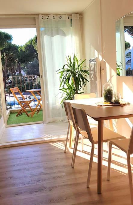 Superbe Studio Au Calme A 8Mn De La Plage Λα Γκραντ-Μοτ Εξωτερικό φωτογραφία